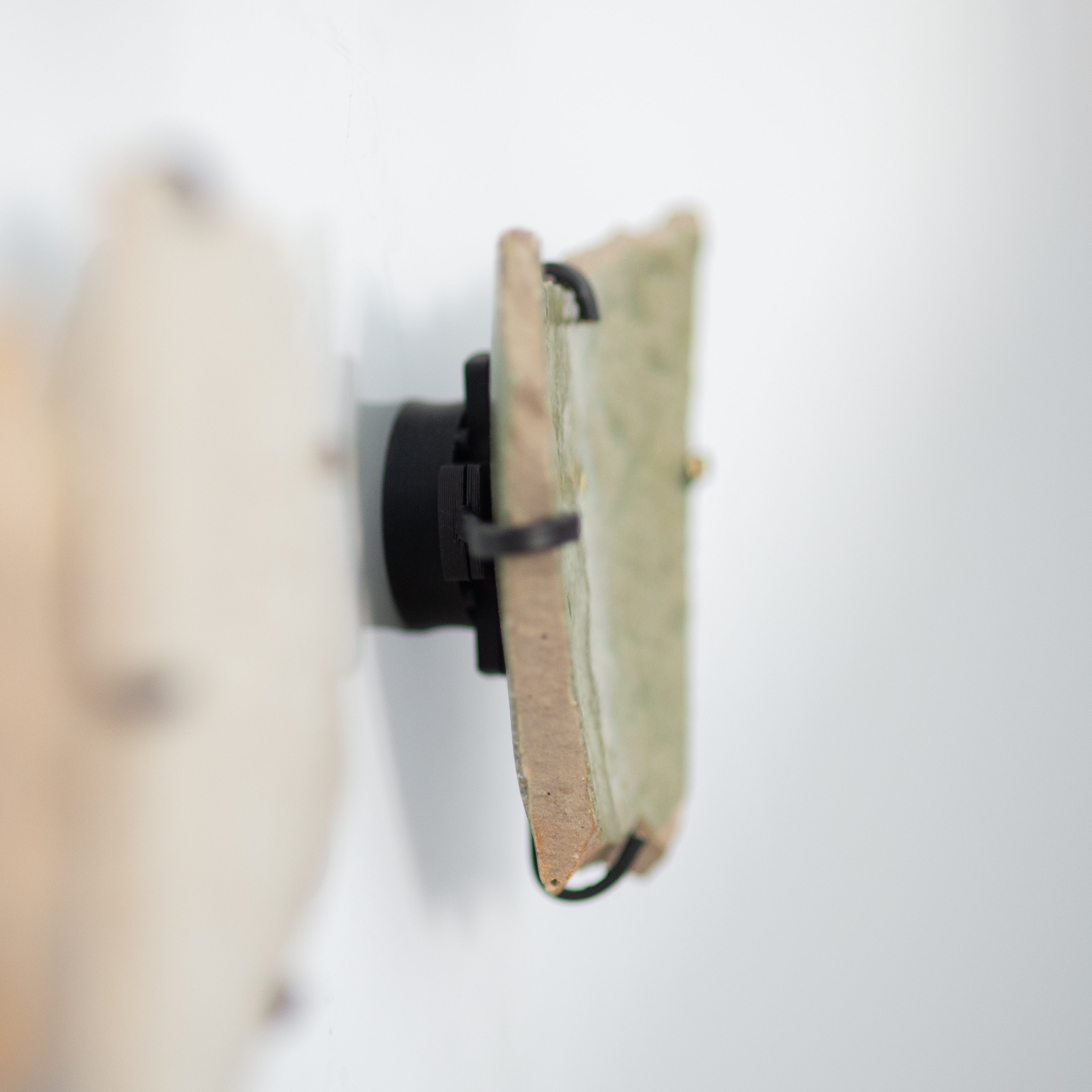SHANWU Ceramic Magnetic Display Mount