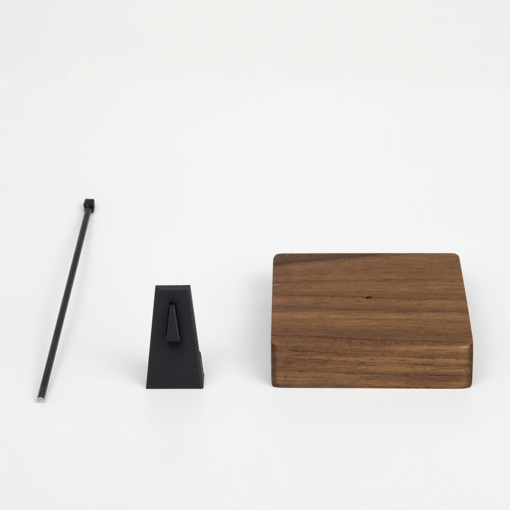 SHANWU Tsuba Display Stand - Walnut Edition